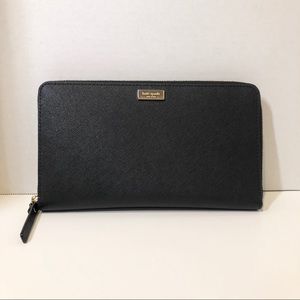 Women’s Kate Spade Large Travel Wallet in Black